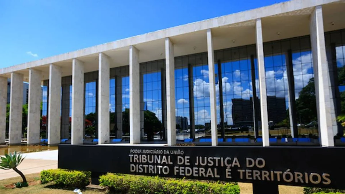 DER é condenado indenizar motorista que danificou carro ao passar em buraco