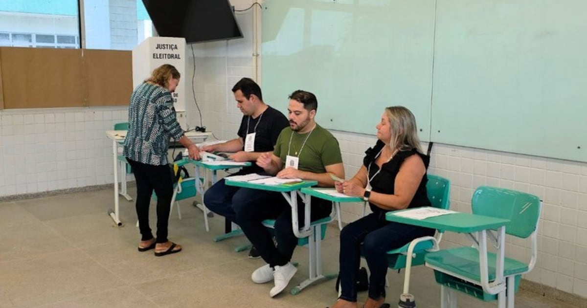 Eleições 2026: confira os documentos que podem ser usados para votar neste domingo