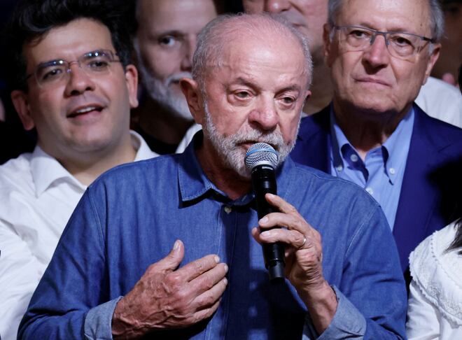 Lula diz que eleição foi derrota da mentira e defende regras para plataformas digitais