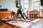 Exercícios para fortalecer os braços e preservar a força após os 50 anos