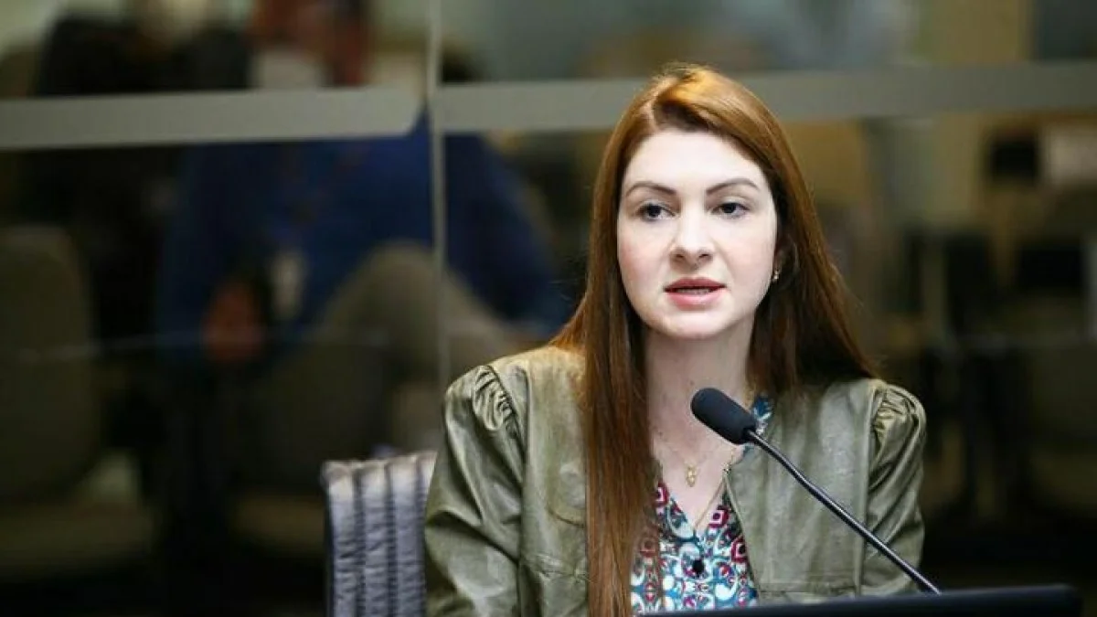 Ana Campagnolo é a deputada estadual eleita com maior percentual do país