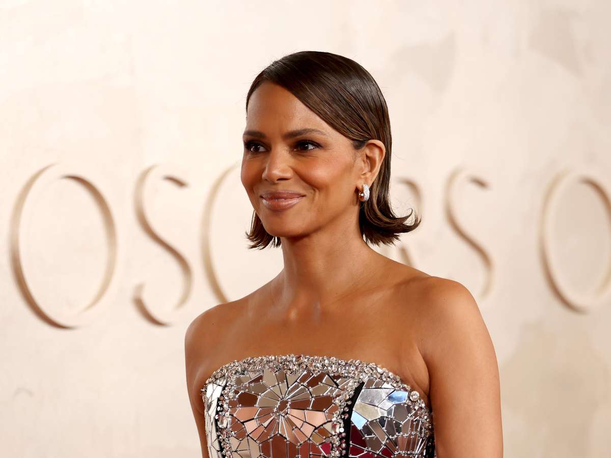 Ex-marido de Halle Berry acusa atriz de estrangular o filho de 12 anos durante briga, diz TMZ