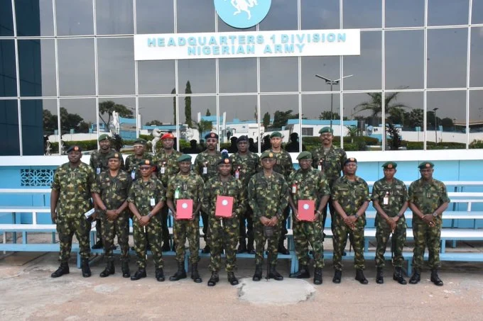 PHOTOS: Army honours departing senior officers